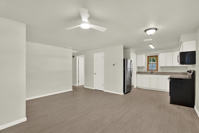 Building Photo - 1187 Bass Blvd