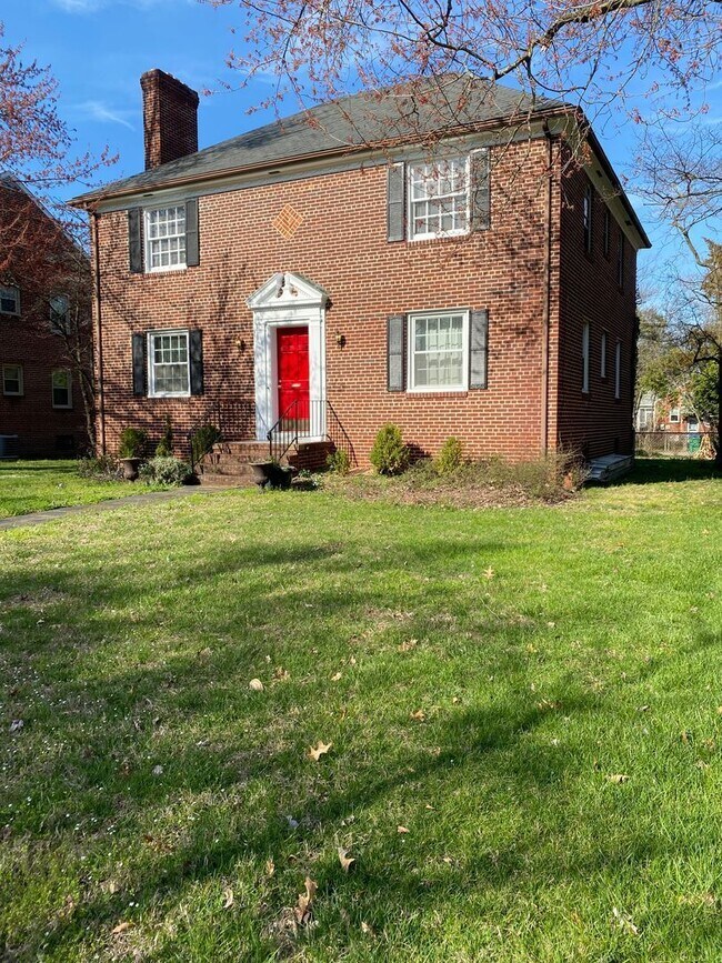 Building Photo - 3910 Cary Street Rd