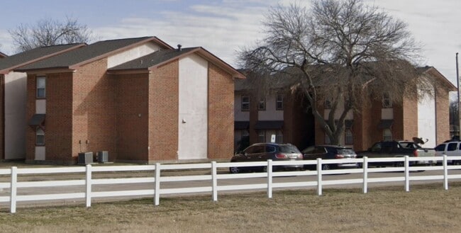 Building Photo - 1100 Austin St
