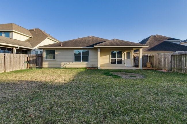 Building Photo - 3426 Lily Ranch Dr