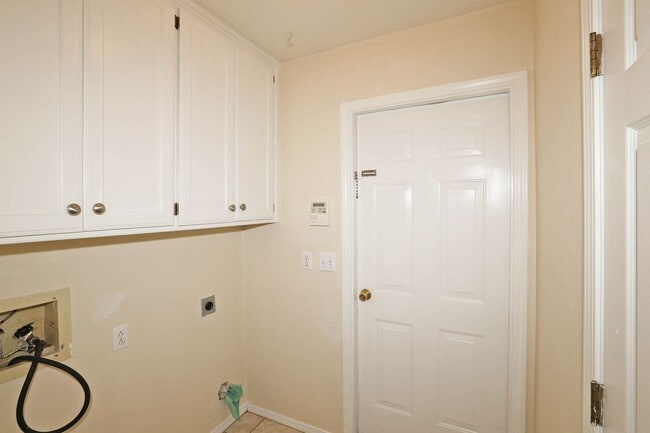 Building Photo - 5706 Laguna Dr