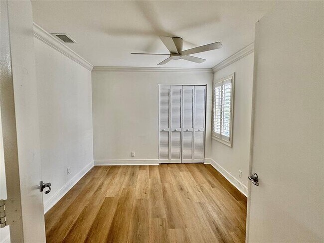 Building Photo - 5361 Buckhead Cir