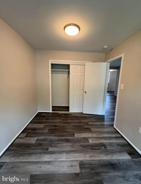 Building Photo - 147 S Main St