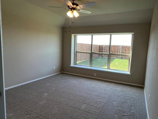 Building Photo - 913 Beverly Dr