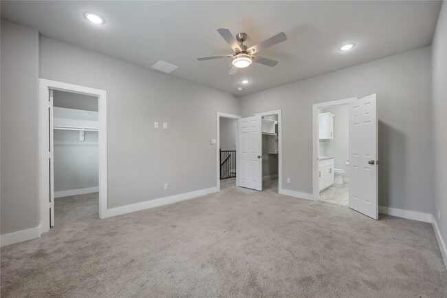 Building Photo - 4410 Rosemont St