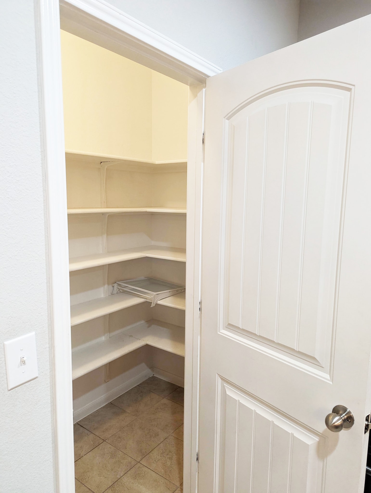 pantry - 2880 Donnell Dr