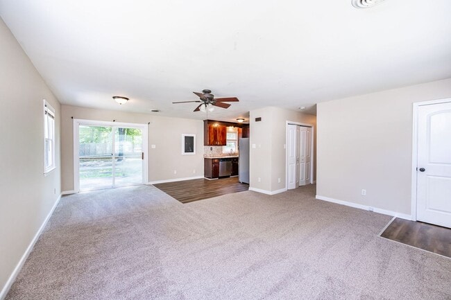 Building Photo - Chesterfield Ranch Home Available
