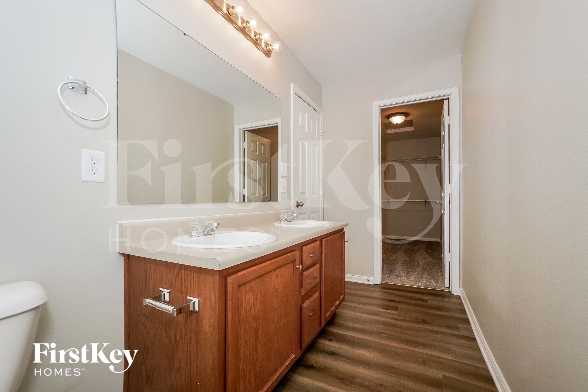 Building Photo - 6465 Matcumbe Way