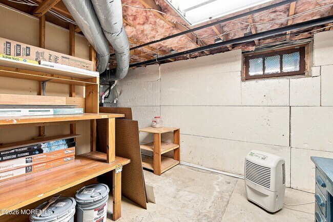 Building Photo - 1334 Sabrina Ct