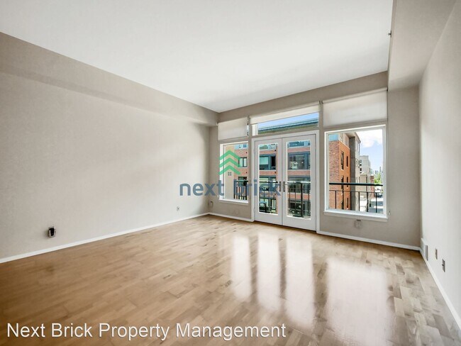 Building Photo - 1 br, 1 bath House - 2030 Western Ave, Uni...