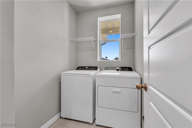 Building Photo - 44254 Frontier Dr