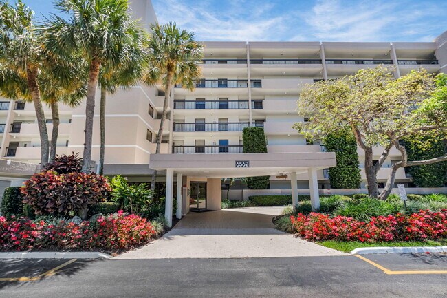 Building Photo - 6562 Boca Del Mar Dr