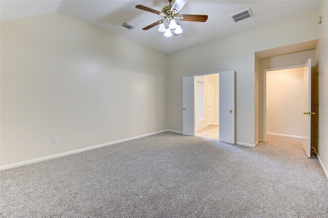 Building Photo - 3719 Cane Lake Dr