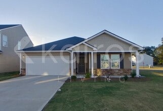 Building Photo - 100 Rock Run Trl