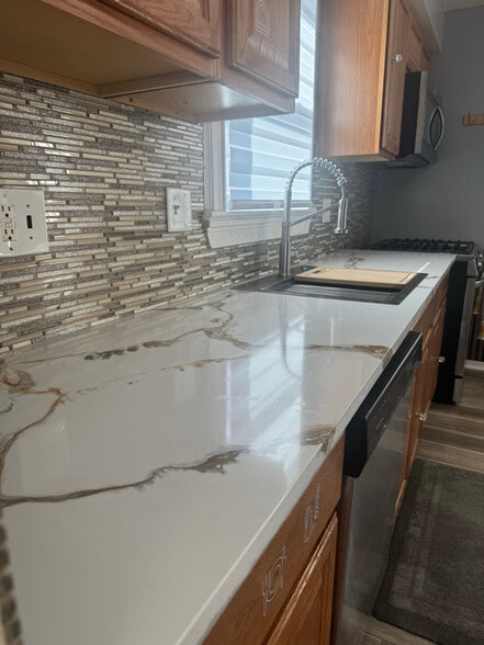 Building Photo - 7700 Chicago Ave