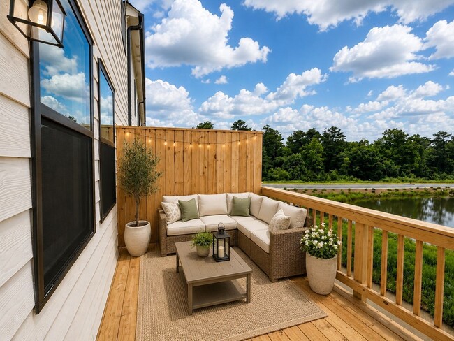 Building Photo - 2837 Rosehall