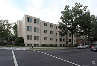 Building Photo - River East-Fairlawn Gardens
