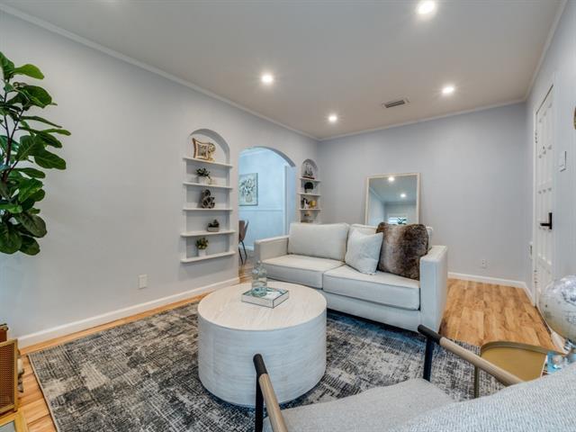 Building Photo - 5739 Ellsworth Ave