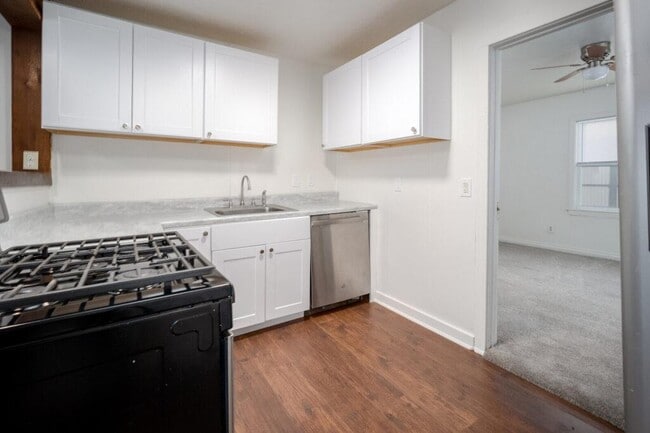 Building Photo - 1013 NW 45th St