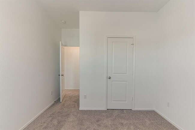 Building Photo - 101 Rioja