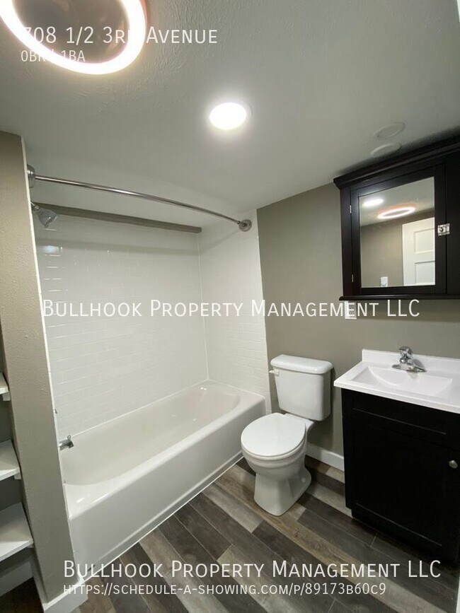 Building Photo - 708 1/2 3rd Avenue-