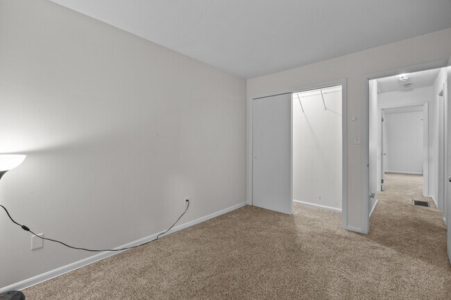 Building Photo - 1148 Willow Green Dr