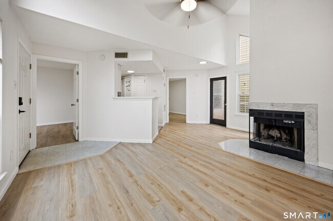 Building Photo - 299 Carriage Crossing Ln