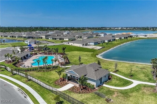 Building Photo - 879 Stonewater Lk Ter