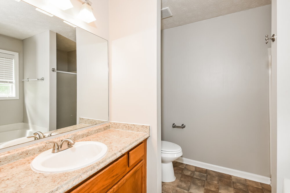 Building Photo - 2580 Candler Way