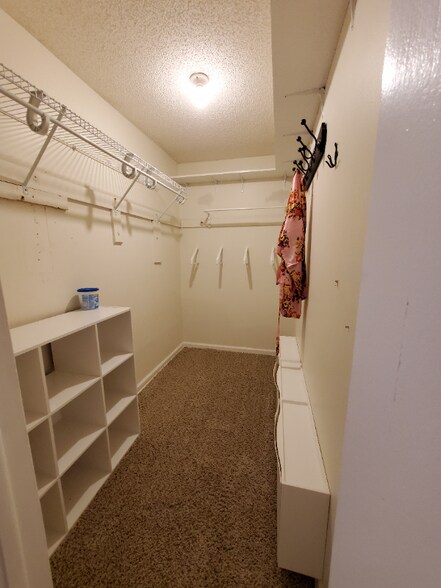 Building Photo - 11587 Gwynford Ln