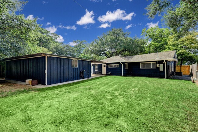 Building Photo - 5013 Verdome Ln