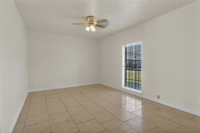 Building Photo - 6913 Chasewood Dr
