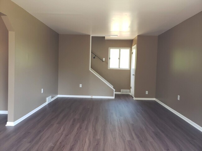 Building Photo - Ross Township