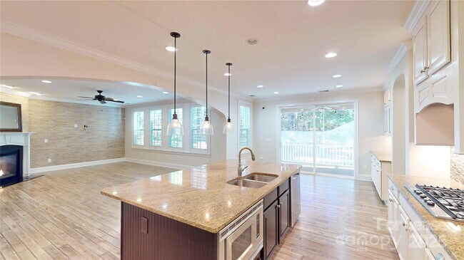 Building Photo - 11052 Preservation Park Dr