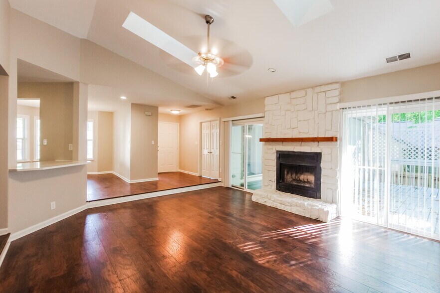 Building Photo - 7934 Quail Field Dr