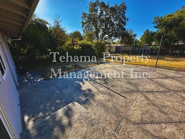 Building Photo - 3 Bedroom 1 Bath Home in Antelope Area