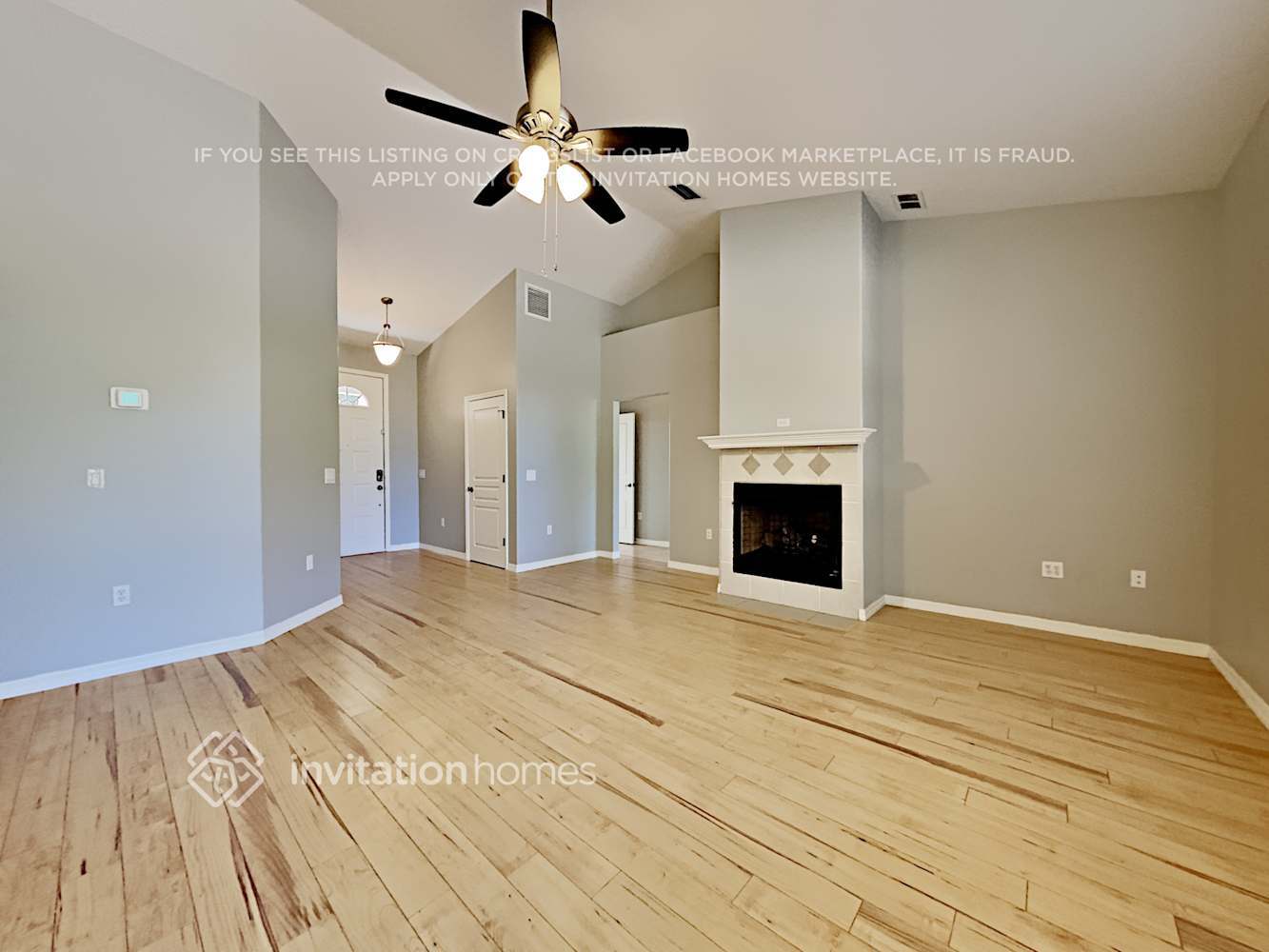 Building Photo - 2890 Alameda Del Norte