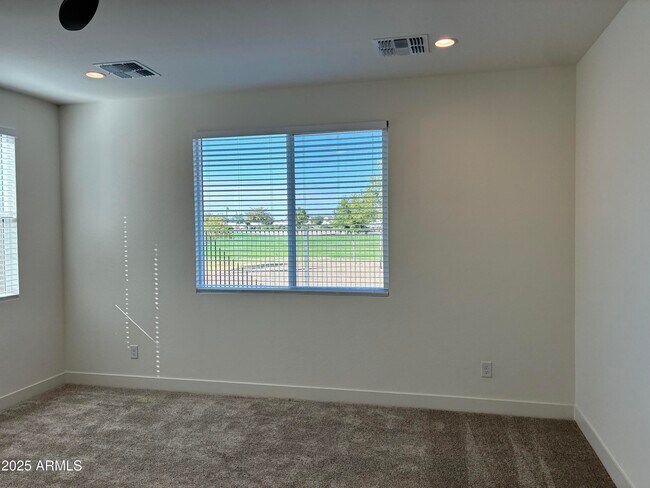 Building Photo - 17778 W Crawfordsville Dr