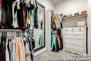 Building Photo - 7919 Deepwell Dr