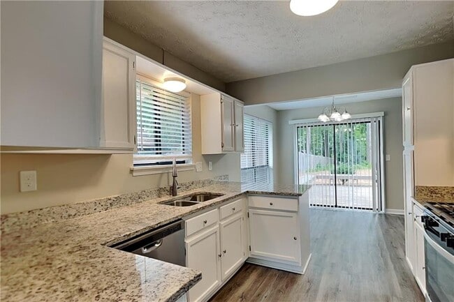 Building Photo - 1207 Ridgeside Dr NW