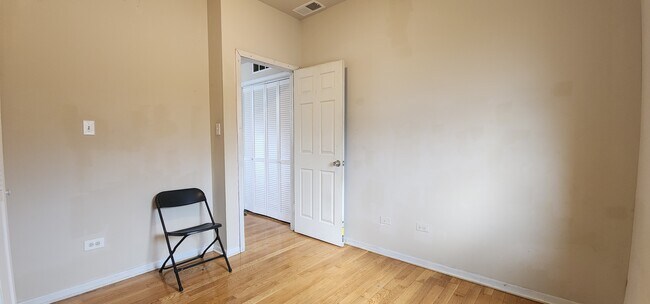 Building Photo - 2902 W Fillmore St
