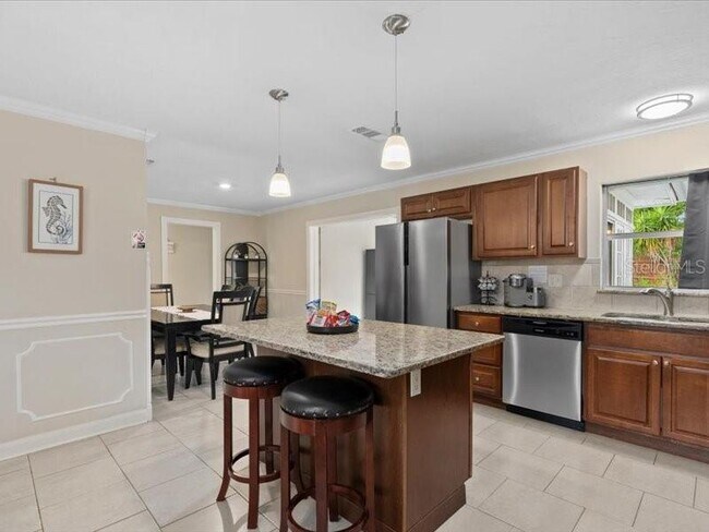 Building Photo - 2226 Fairfield Ave