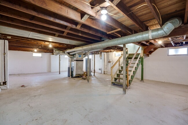 Building Photo - 346 Lawver Ln