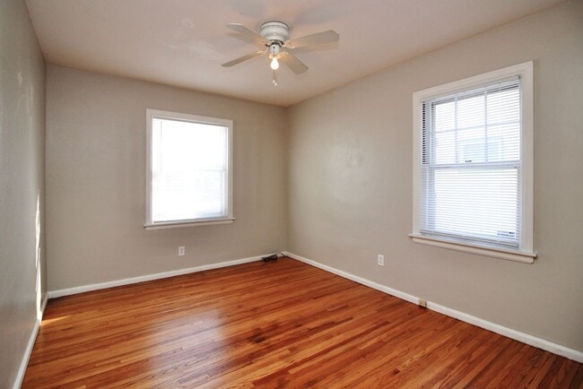 Building Photo - 3 bedroom house for rent