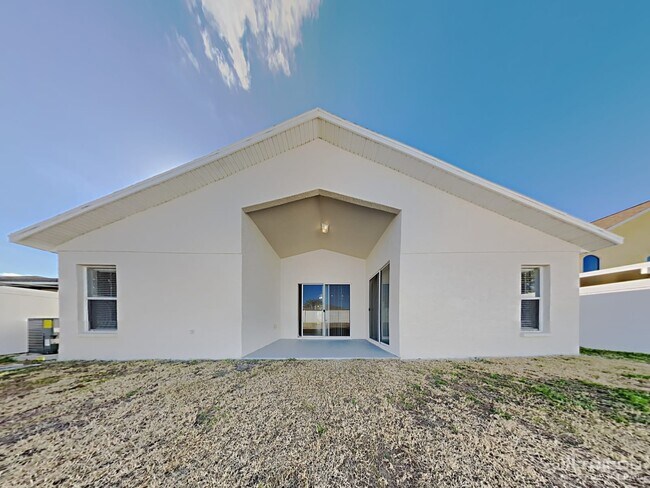 Building Photo - 10041 Creek Bluff Dr