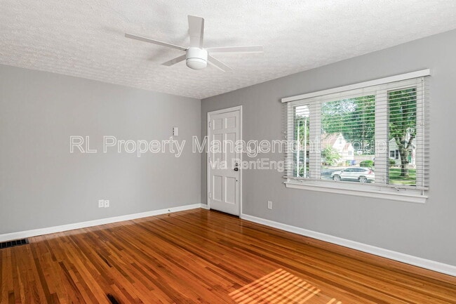 Building Photo - 459 Blenheim Rd