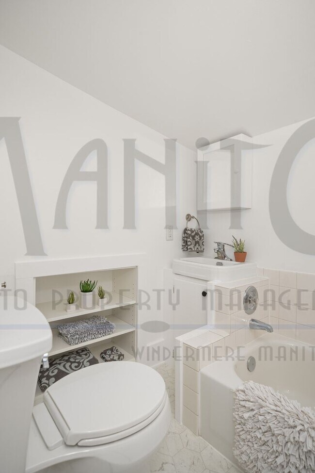 Building Photo - 1631 W 1st Ave