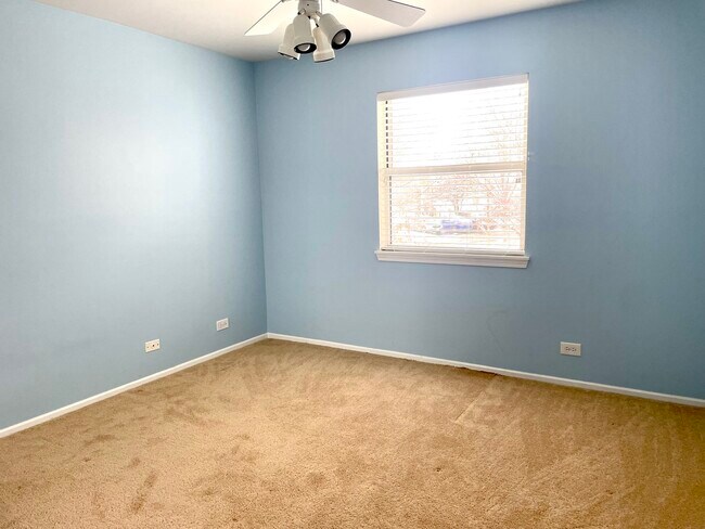 Building Photo - 20 Ashburn Ct