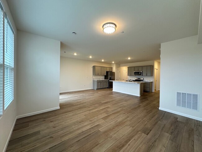 Building Photo - 2204 Horseshoe Cir