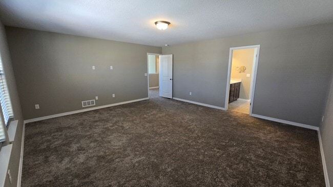 Building Photo - 11101 Willmore Dr